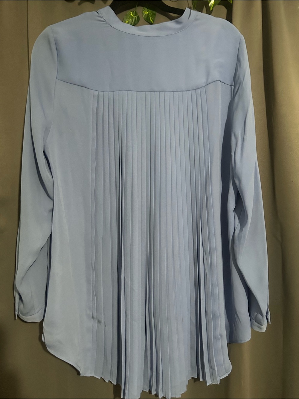 Chico's Soft Blue Pleated-Back Blouse - Picture 2 of 5